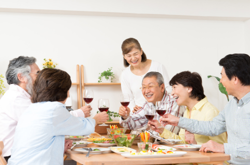 老後の生活に強く影響を及ぼす骨と歯にスポット
